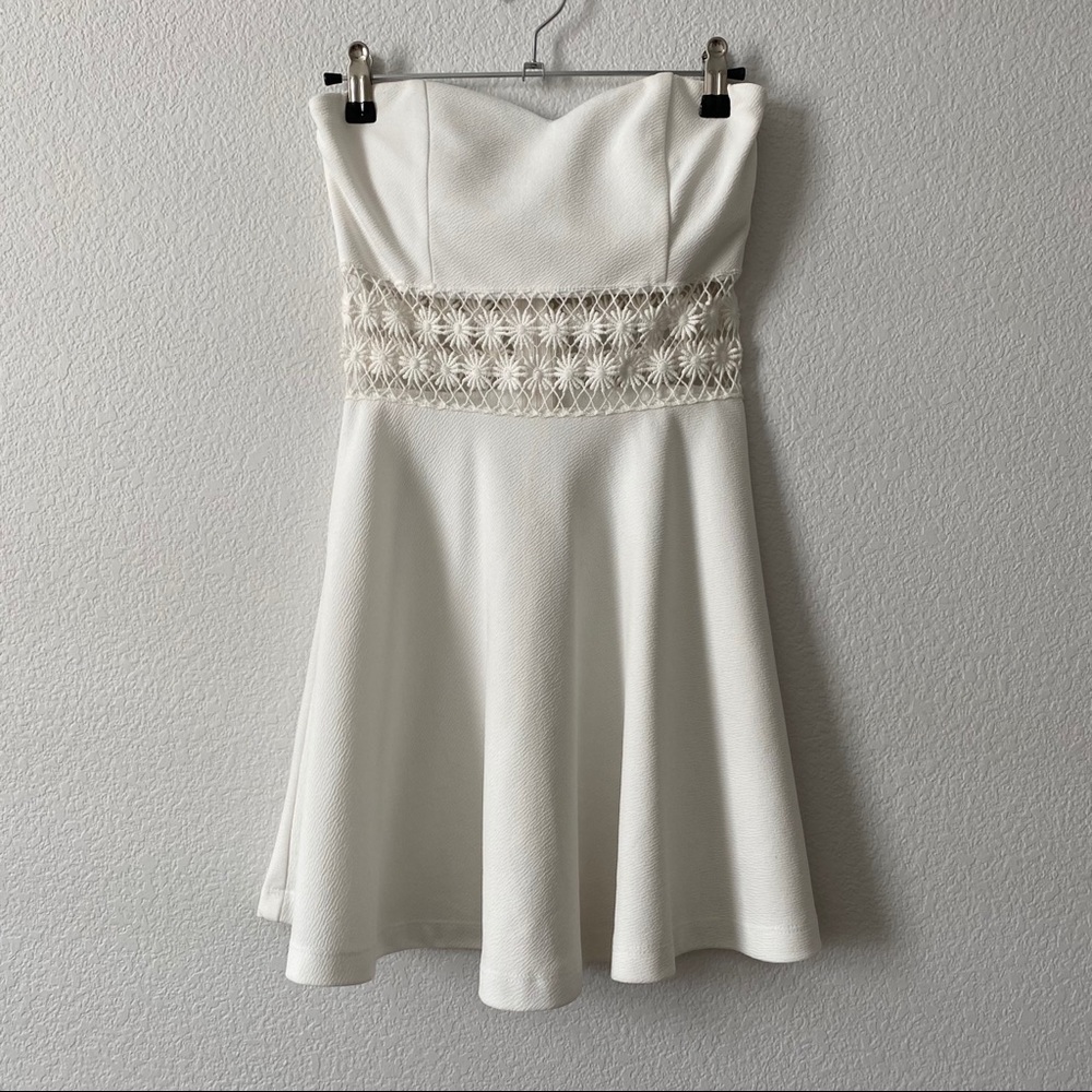 Strapless flowy dress